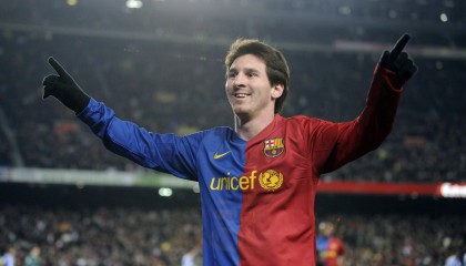 开云体育平台APP-厄德高里程碑之夜，当马里防线在曼城风暴中刻下史诗