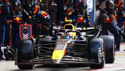 开云体育app-红牛二队逆转索伯车队，佩雷兹统治全场