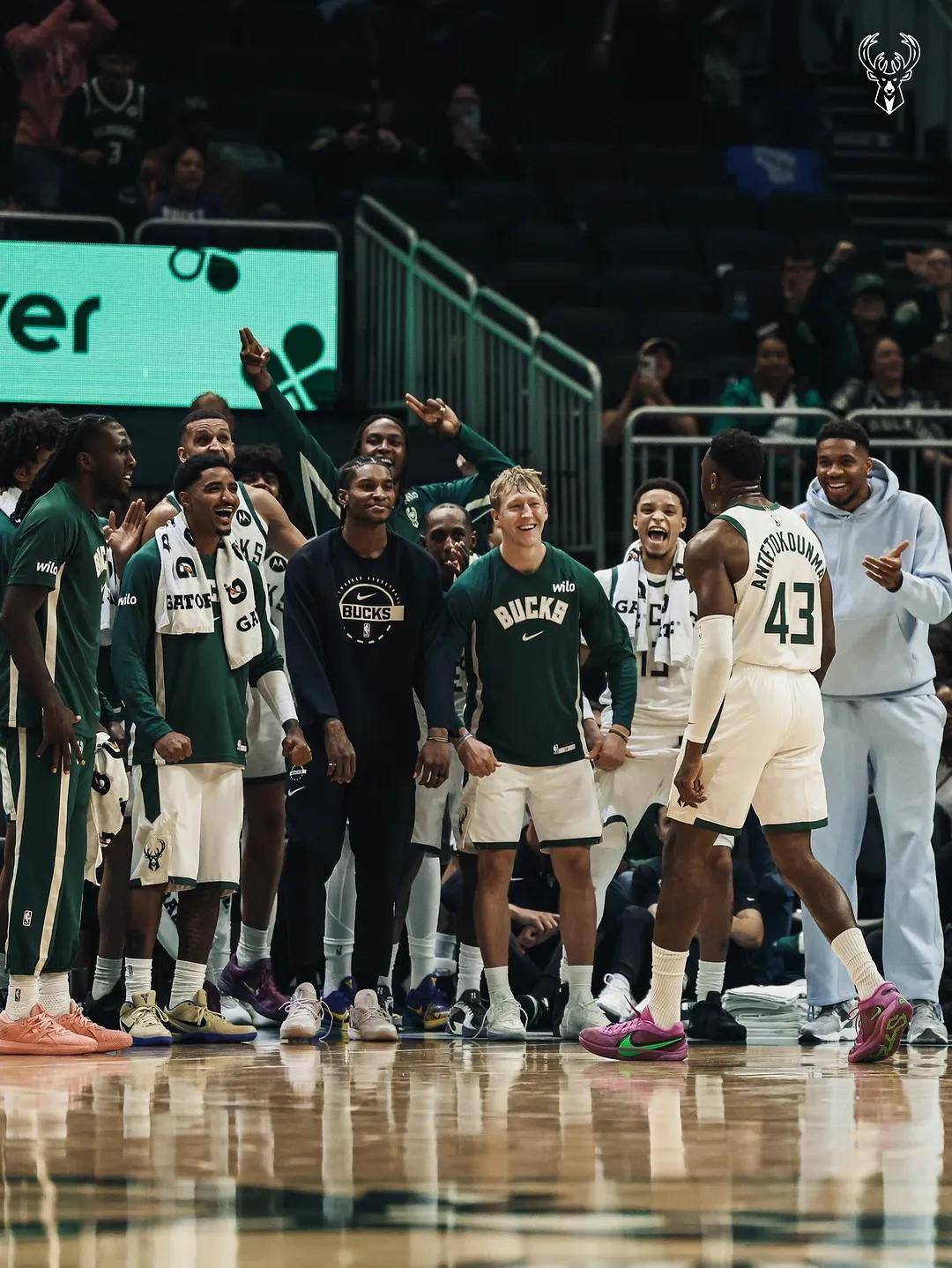 独行侠横扫篮网，字母哥状态火热