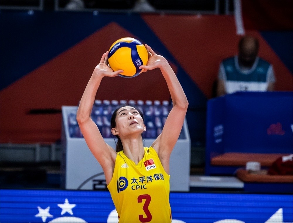 中国队横扫波兰队,波尔惊艳四座 中国队横扫波兰队,波尔惊艳四座